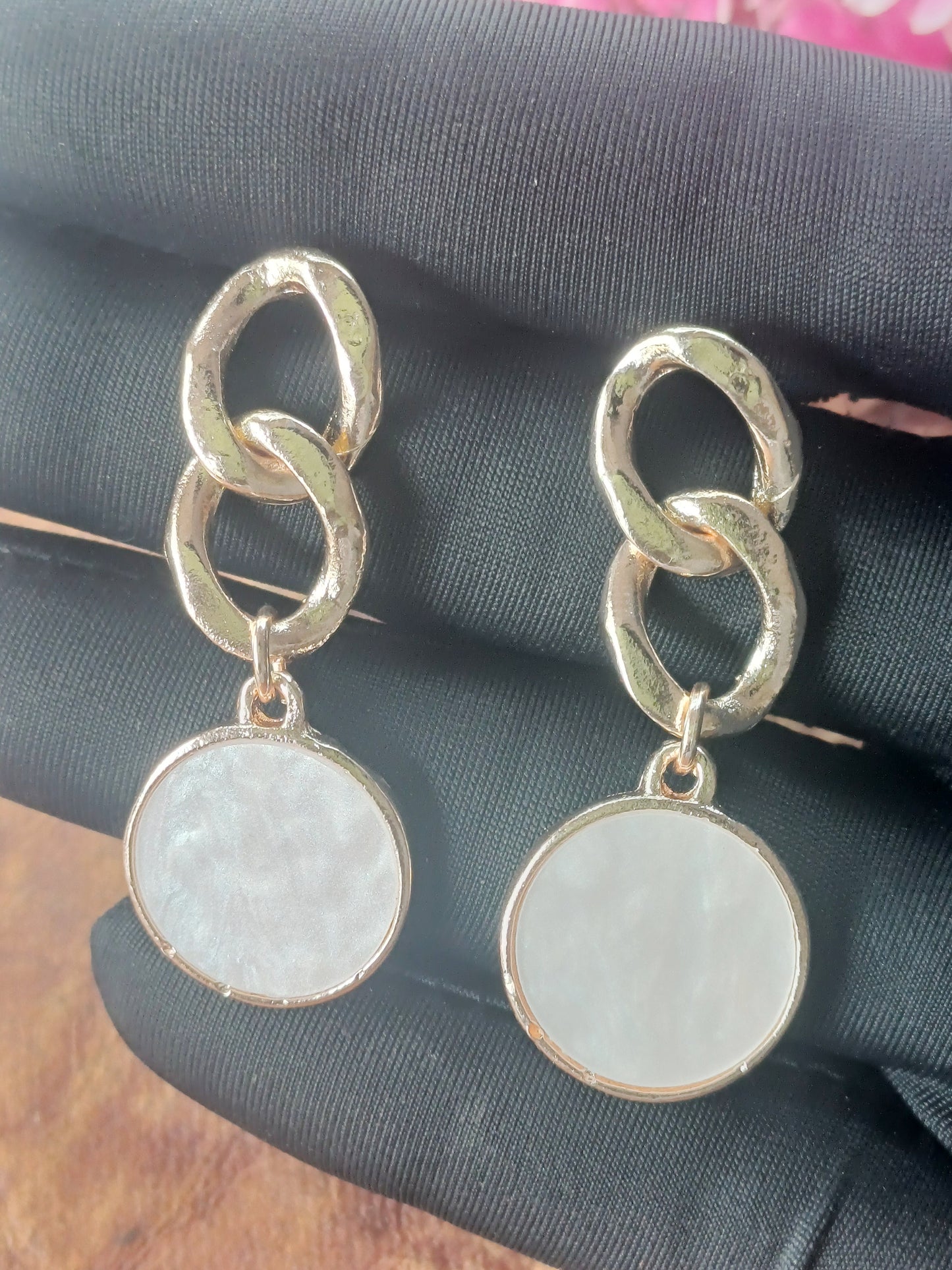 Elegant Dual-Link Drop Earrings – Rose Gold Plated & White Gold Plated 02
