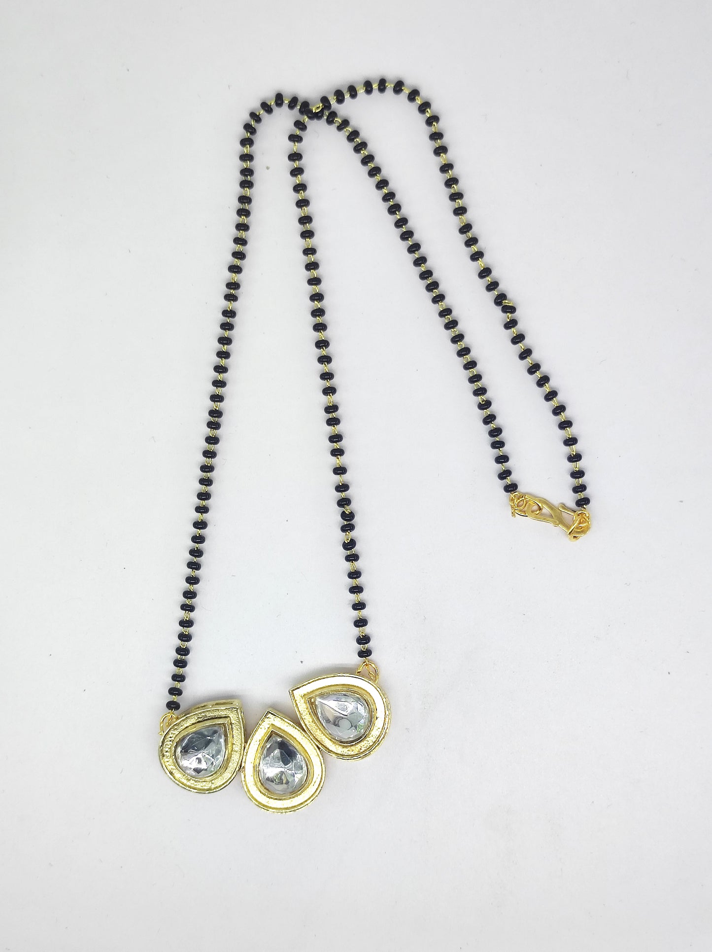 Teardrop Kundan Elegance Mangalsutra