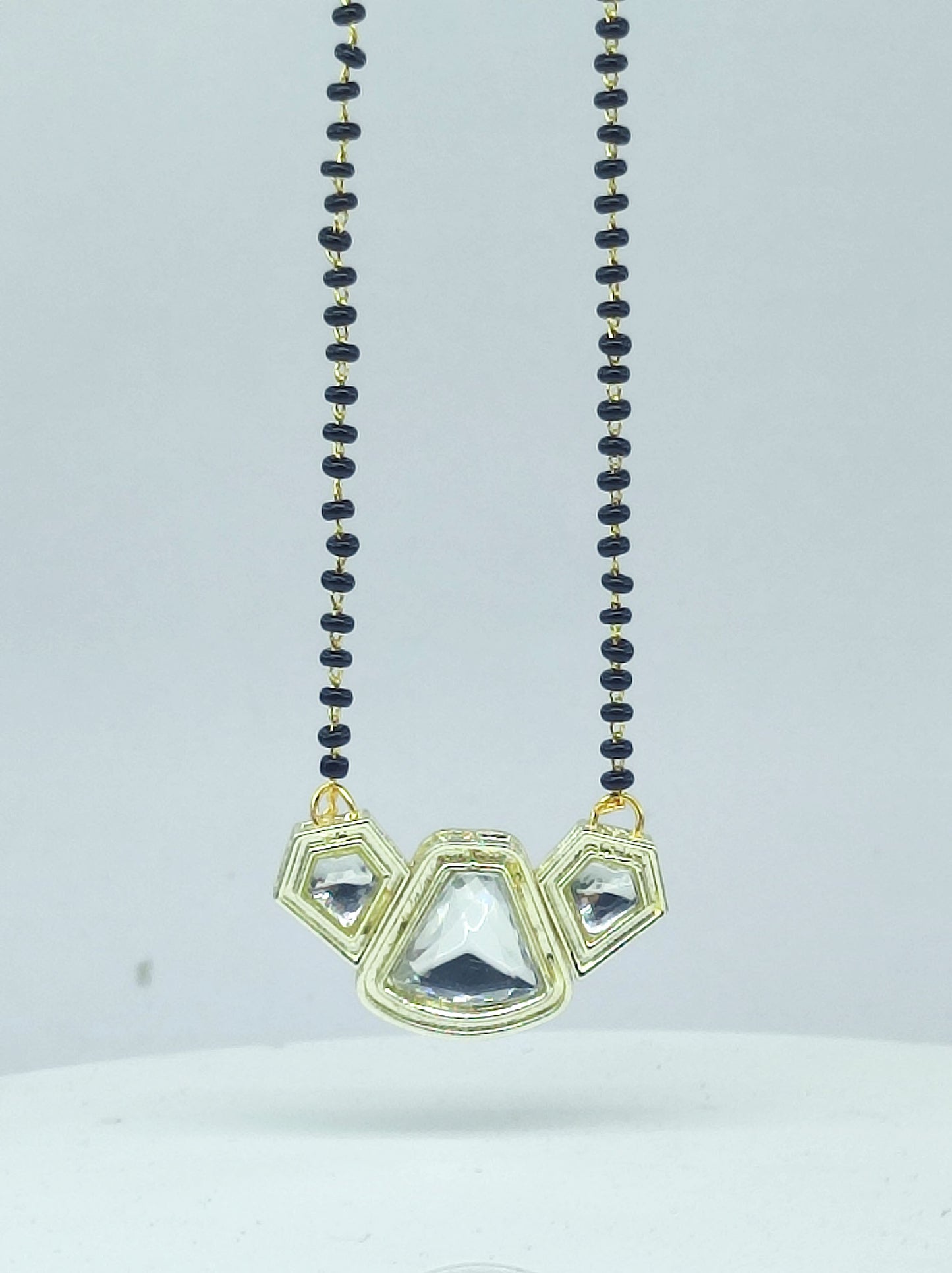 Geometric Kundan Statement Mangalsutra