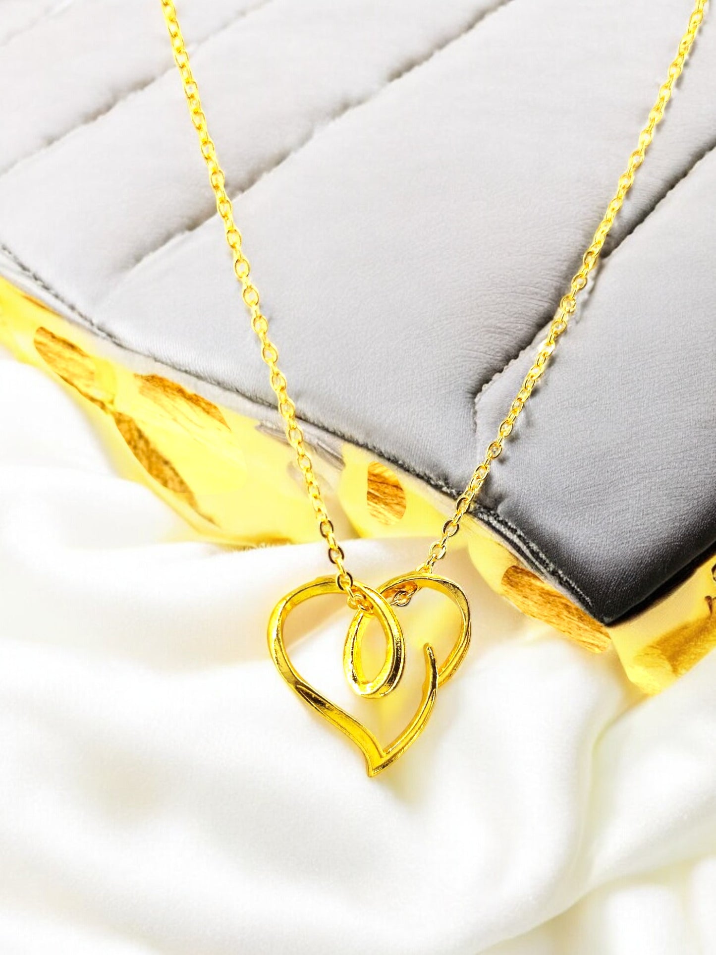 Eternal Embrace Twisted Heart Pendant 09