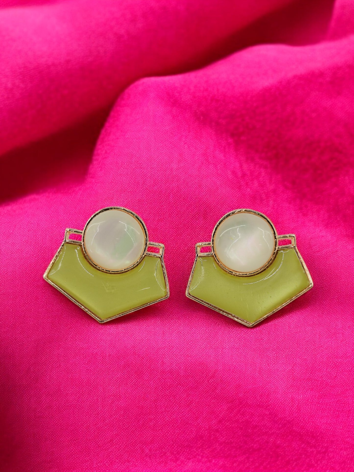 Sunbeam Chic Studs 20