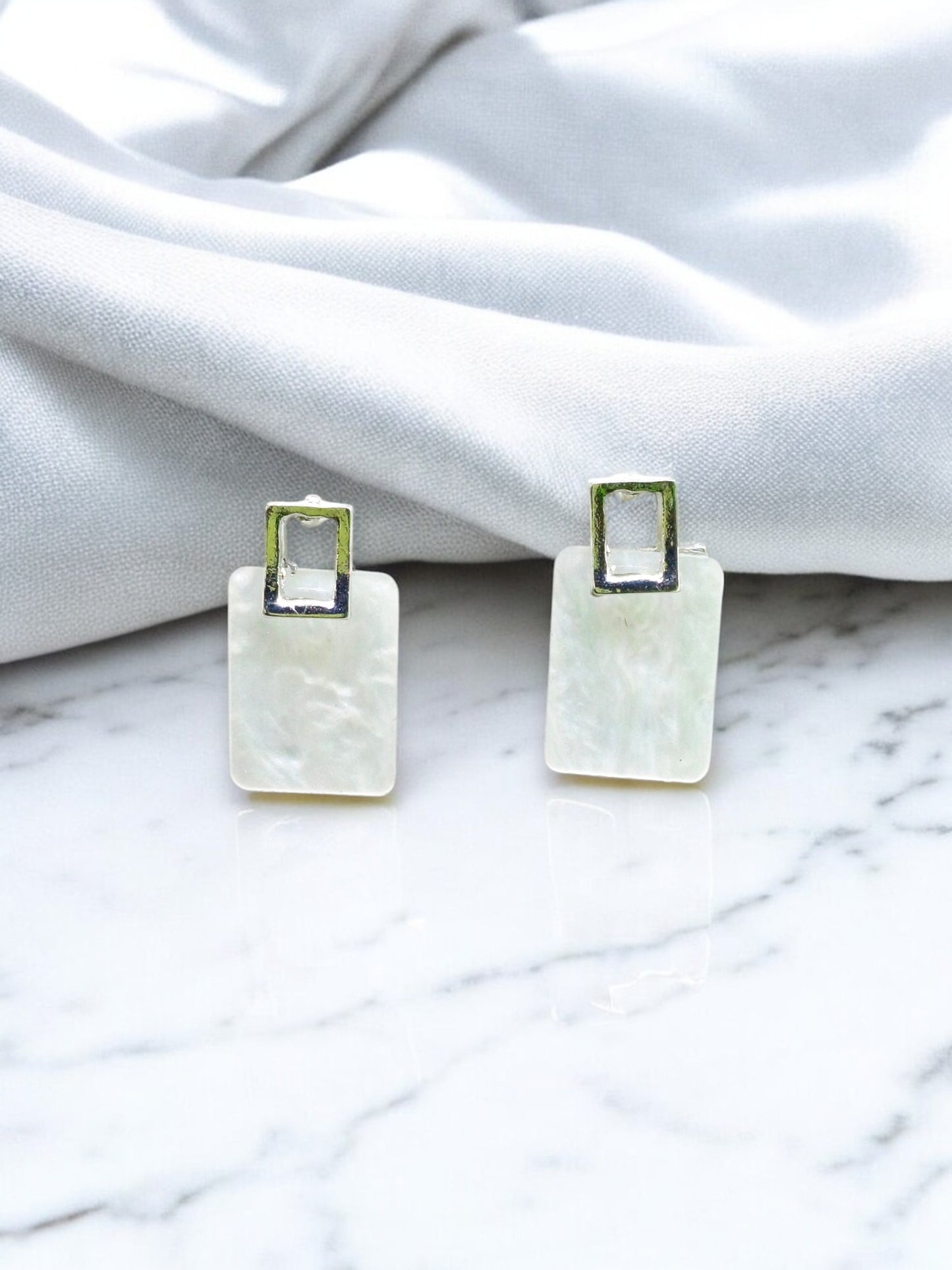 Elegant Mother of Pearl Tops – Rose Gold & White Gold Plated 12