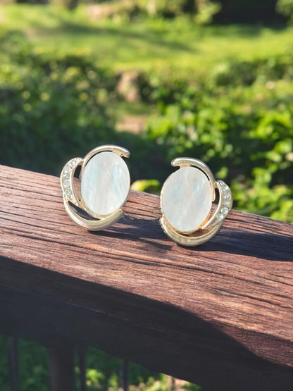 Elegant Mother of Pearl Tops – Rose Gold Plated White Gold Plated