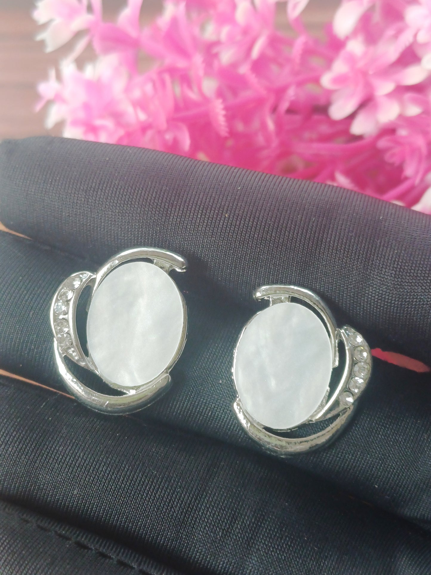 Elegant Mother of Pearl Tops – Rose Gold Plated White Gold Plated