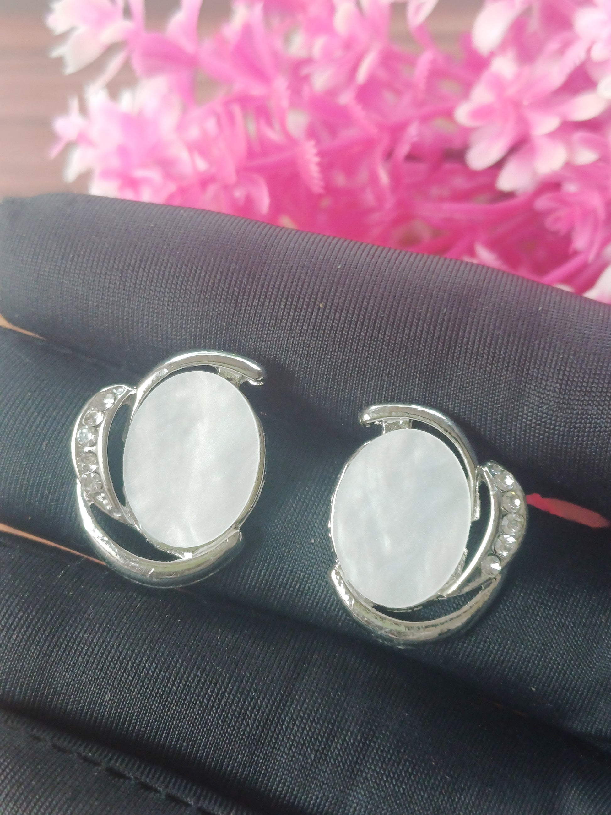 Elegant Mother of Pearl Tops – Rose Gold Plated White Gold Plated