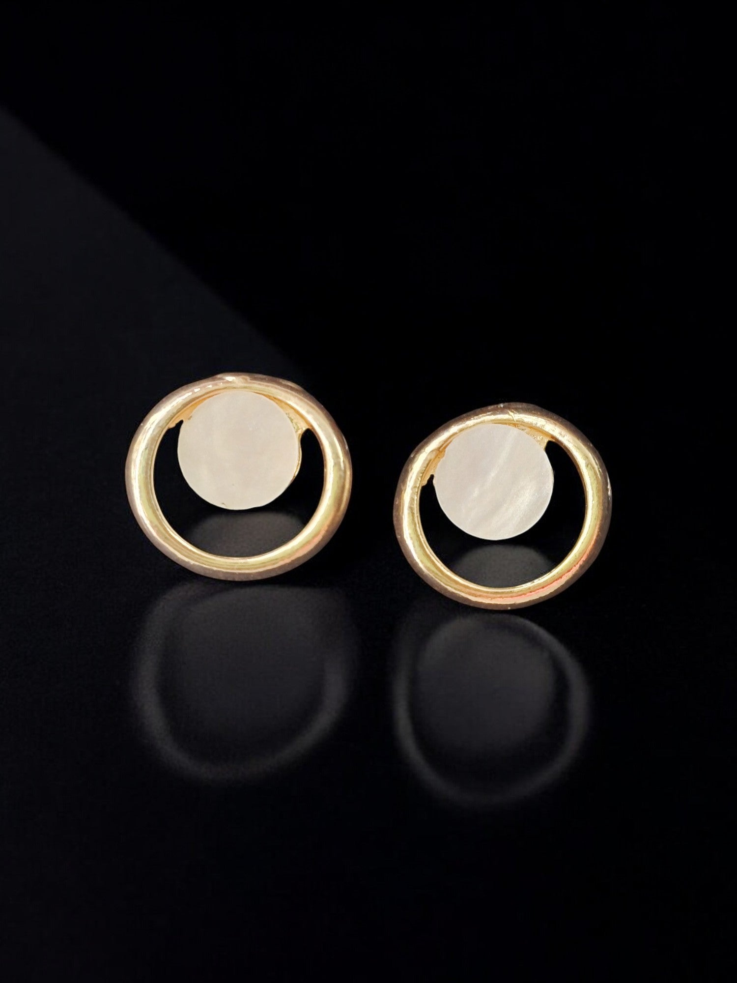 Modern Circle Charm Tops – Rose Gold Plated & White Gold Plated