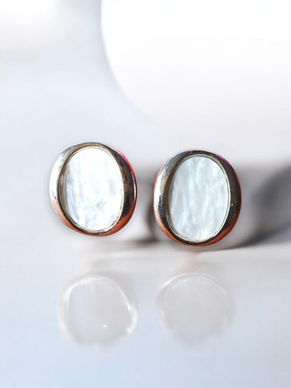 Classic Oval Mother-of-Pearl Stud Earrings 05