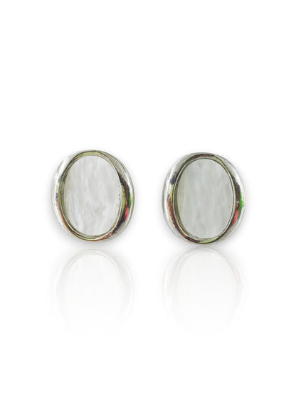 Classic Oval Mother-of-Pearl Stud Earrings 05