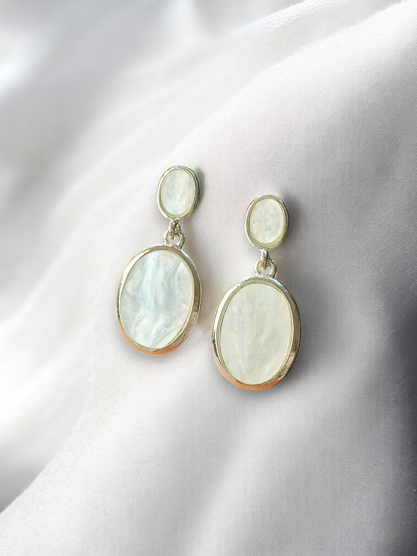 Classic Oval Drop Earrings – Rose Gold Plated / White Gold Plated 12