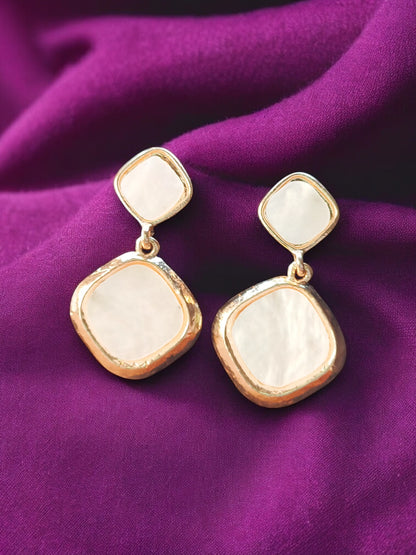 Elegant Chain Link Mother of Pearl Oval Drop Earrings 05