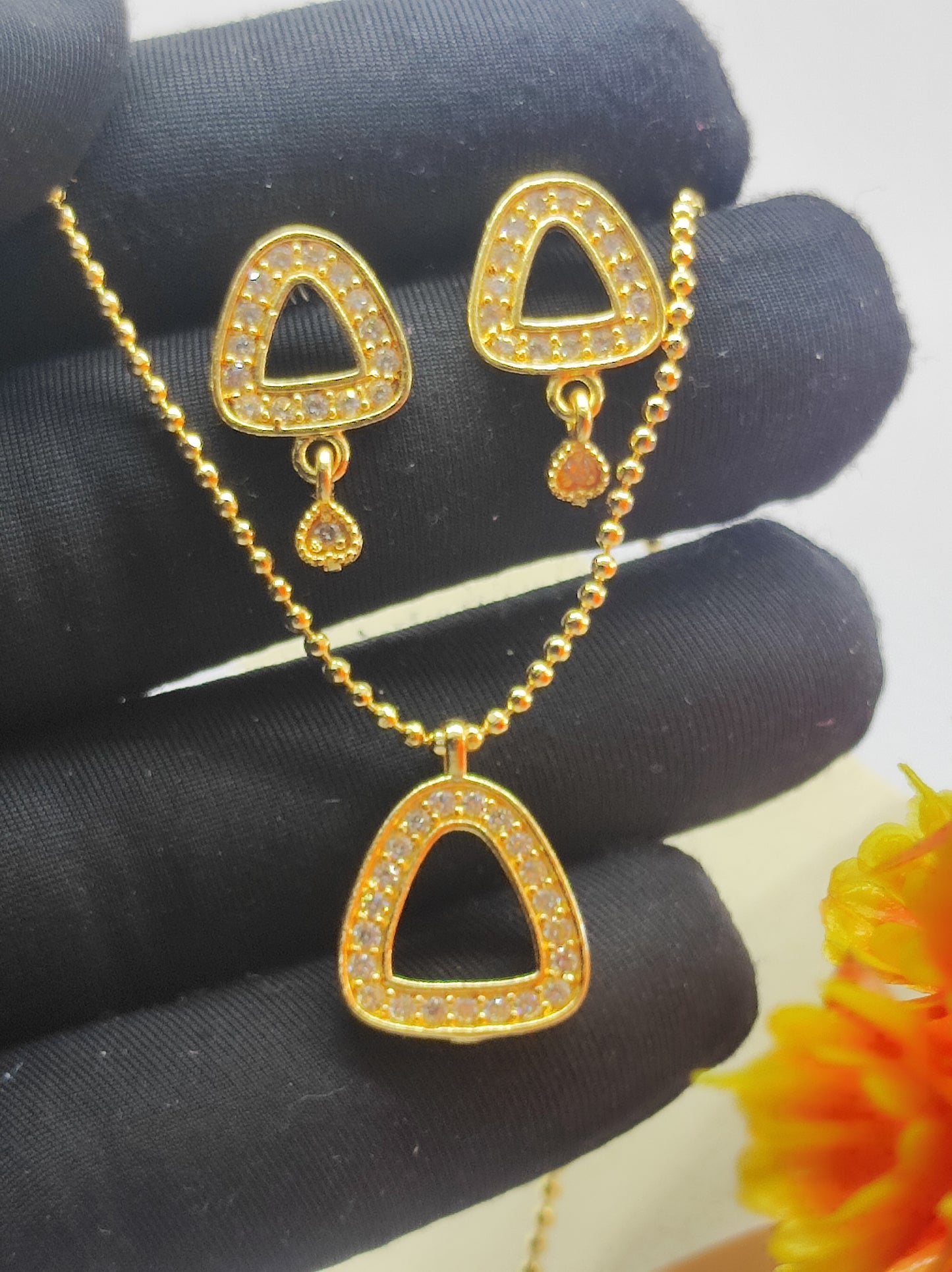 Cusion shape Chain Pendant Set with Earring