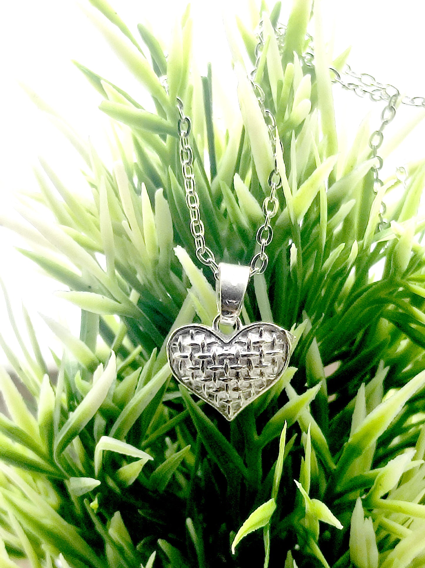 Silver Woven Heart Pendant with Chain 01