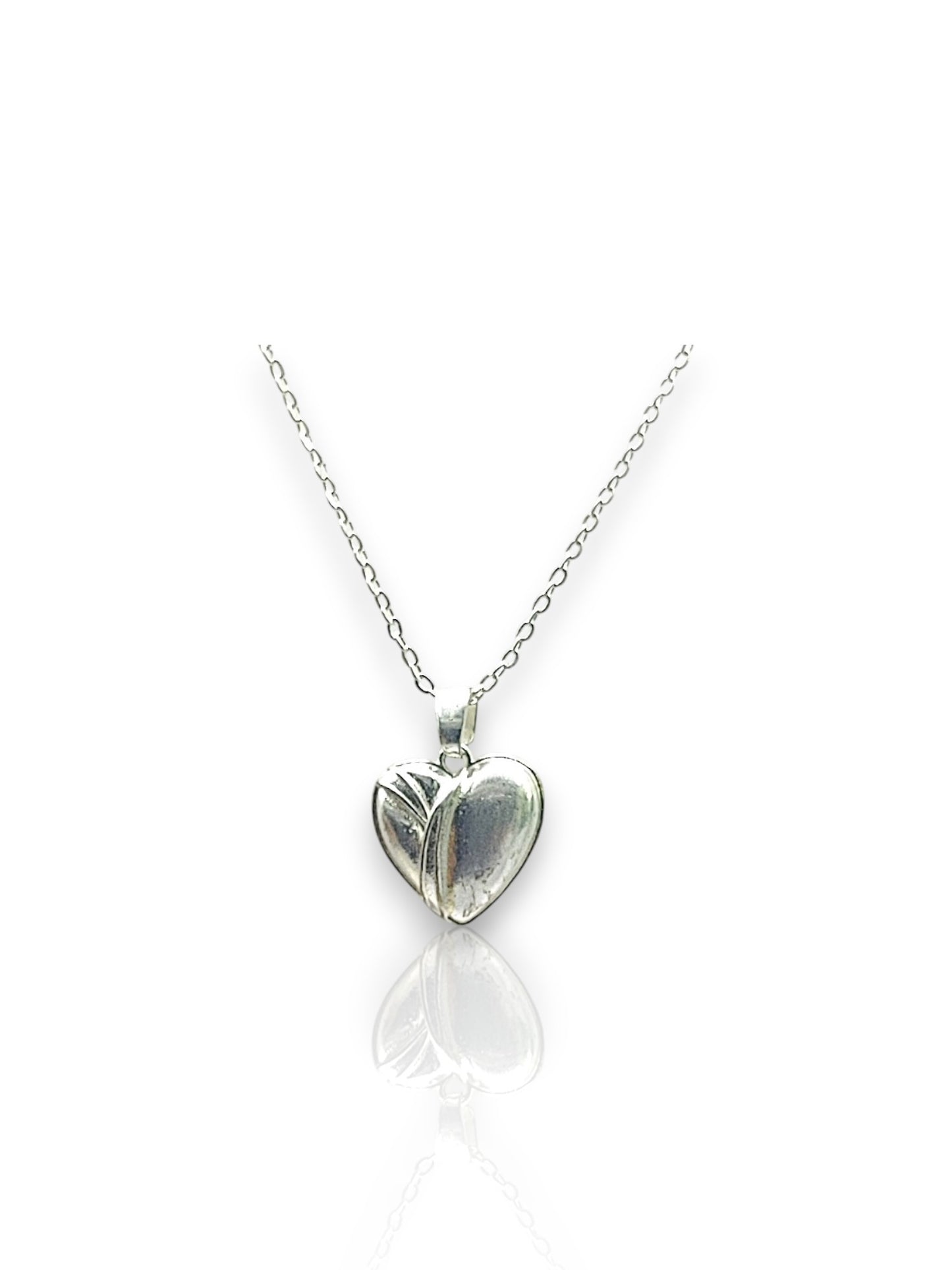 Classic Love Heart Pendant with chain