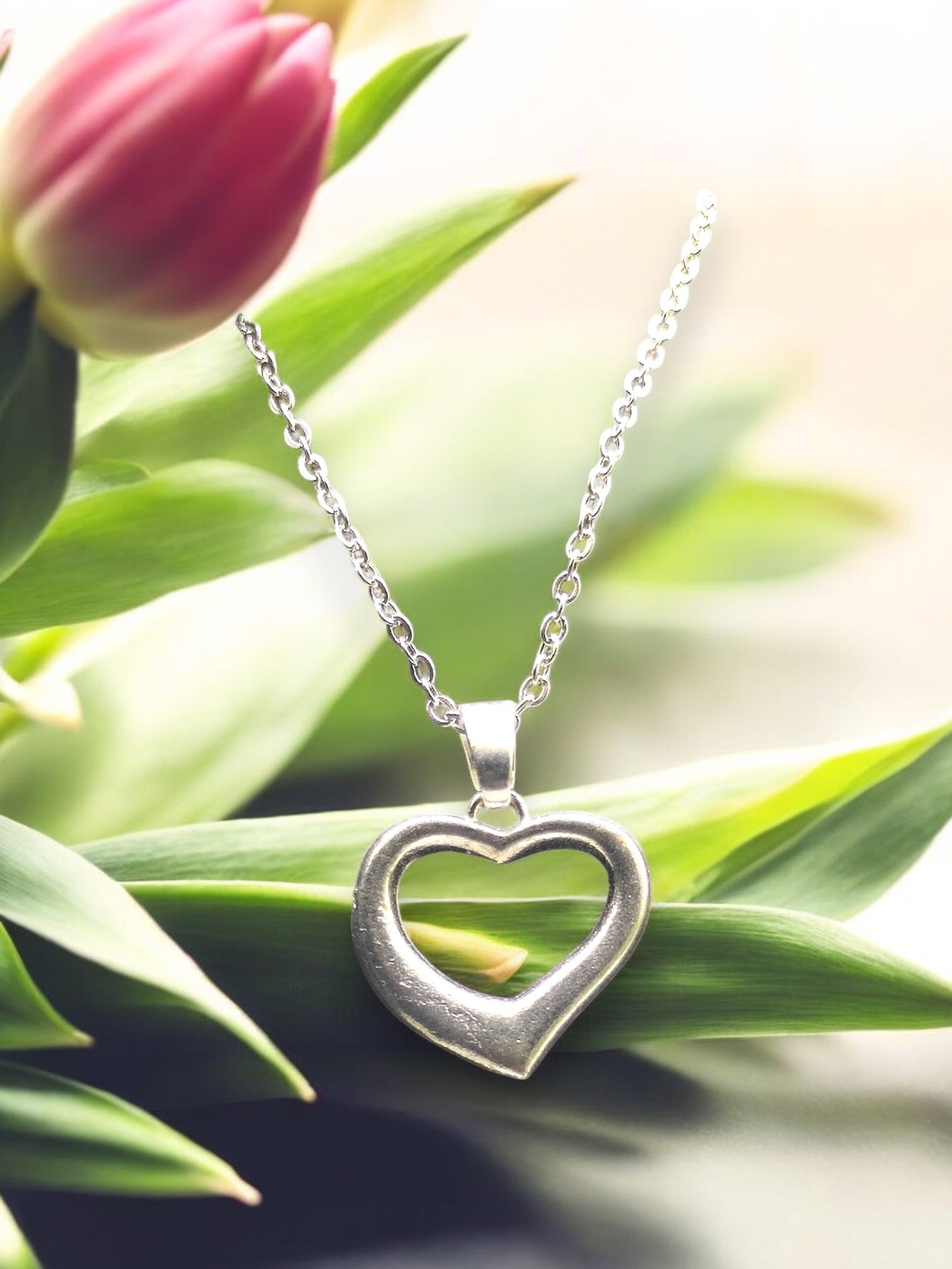 Elegant Open Heart Pendant with chain