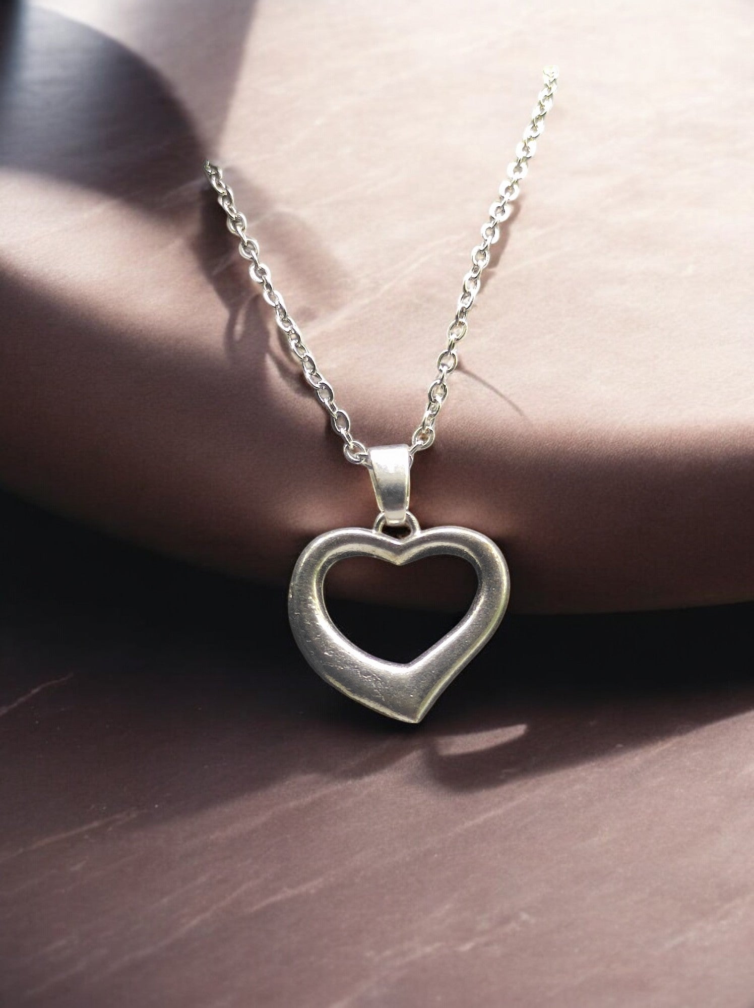 Elegant Open Heart Pendant with chain