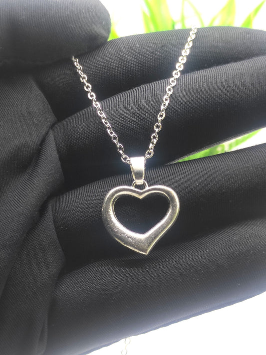 Minimalist Silver Open Heart Pendant with Chain 02