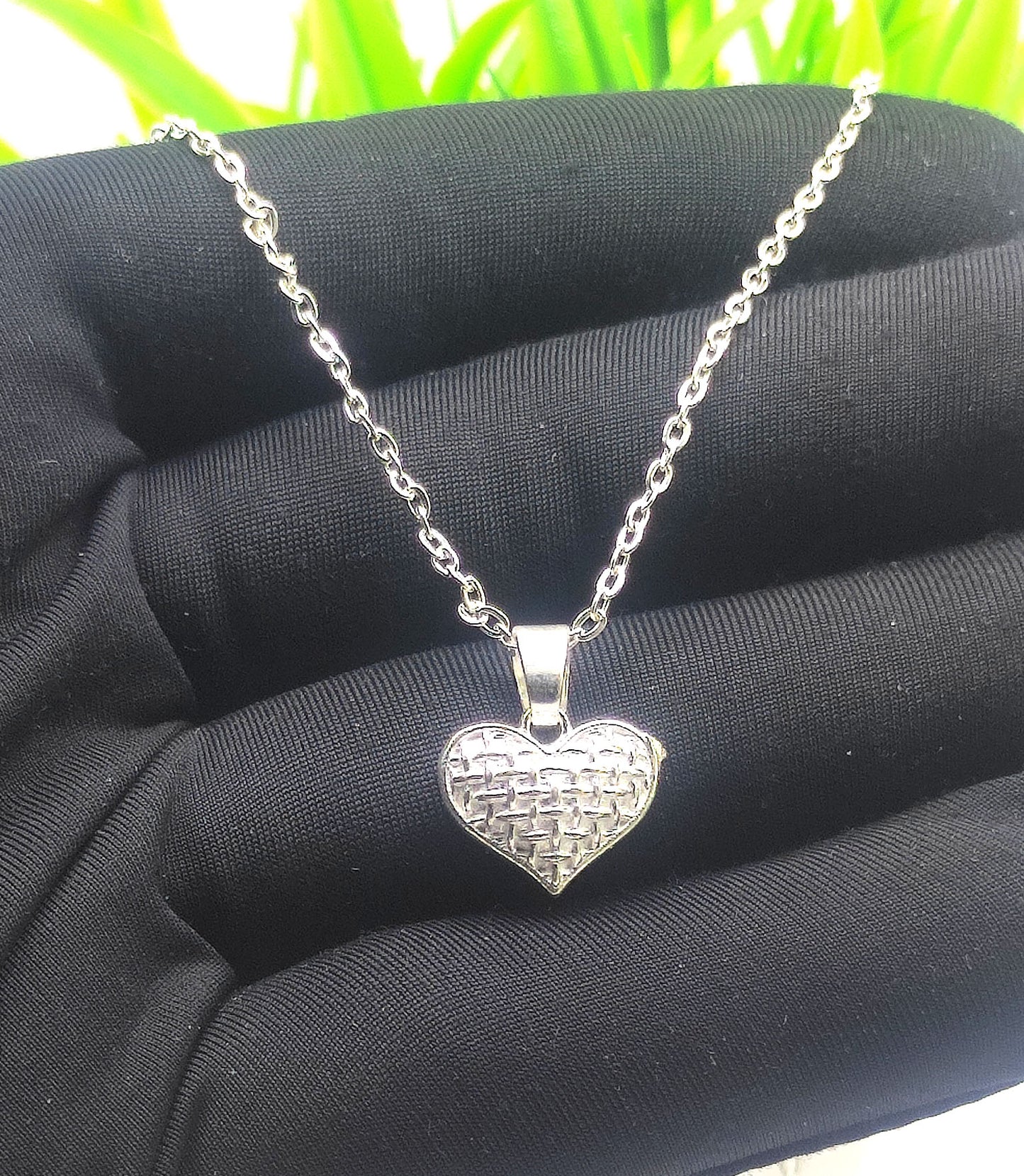 Silver Woven Heart Pendant with Chain 01