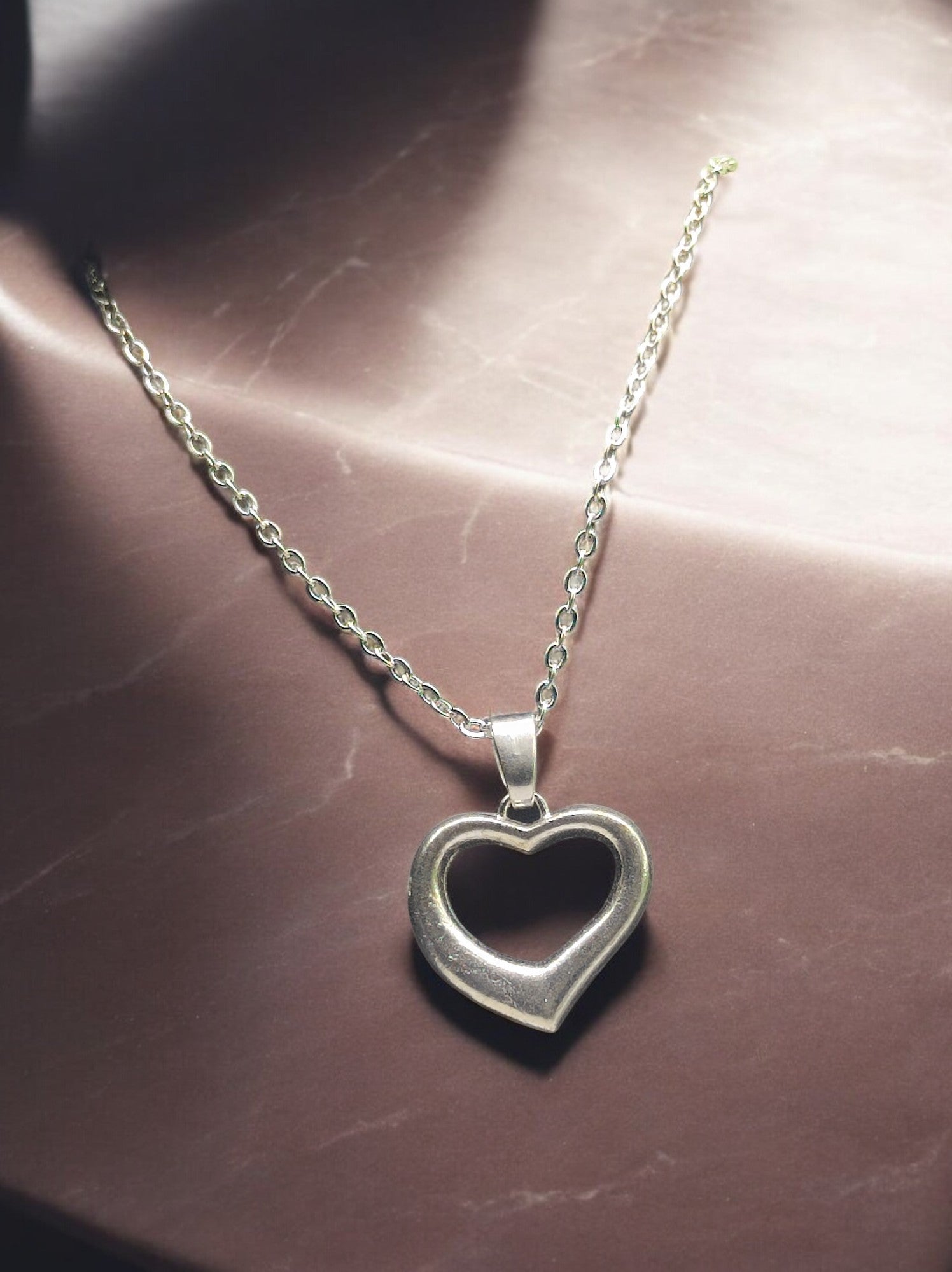 Elegant Open Heart Pendant with chain