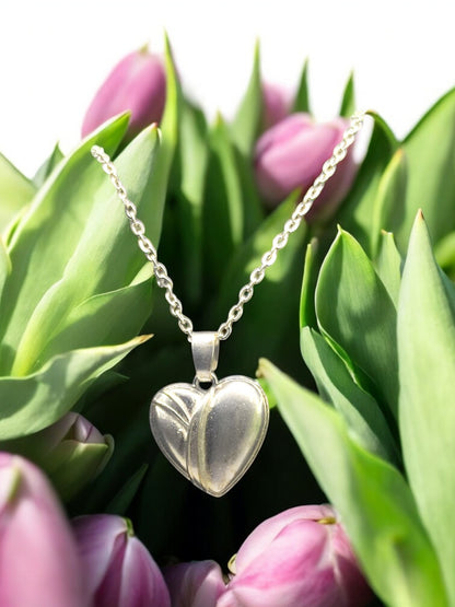 Classic Love Heart Pendant with chain