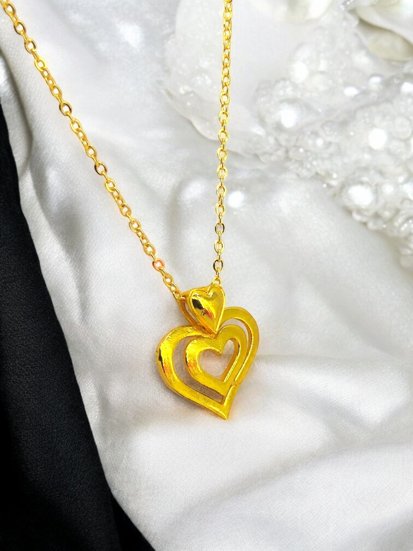 Twin Heart Gold Pendant 07