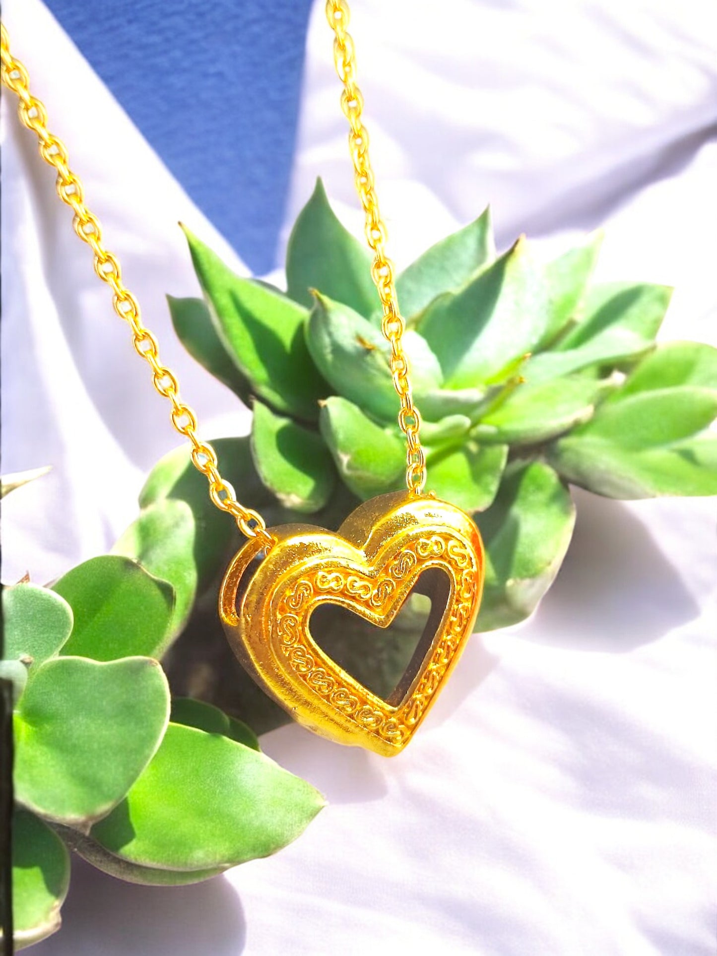 Royal Heart Gold Pendant  08