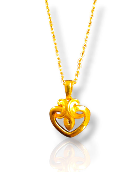 Royal Embrace Heart Pendant with chain 06