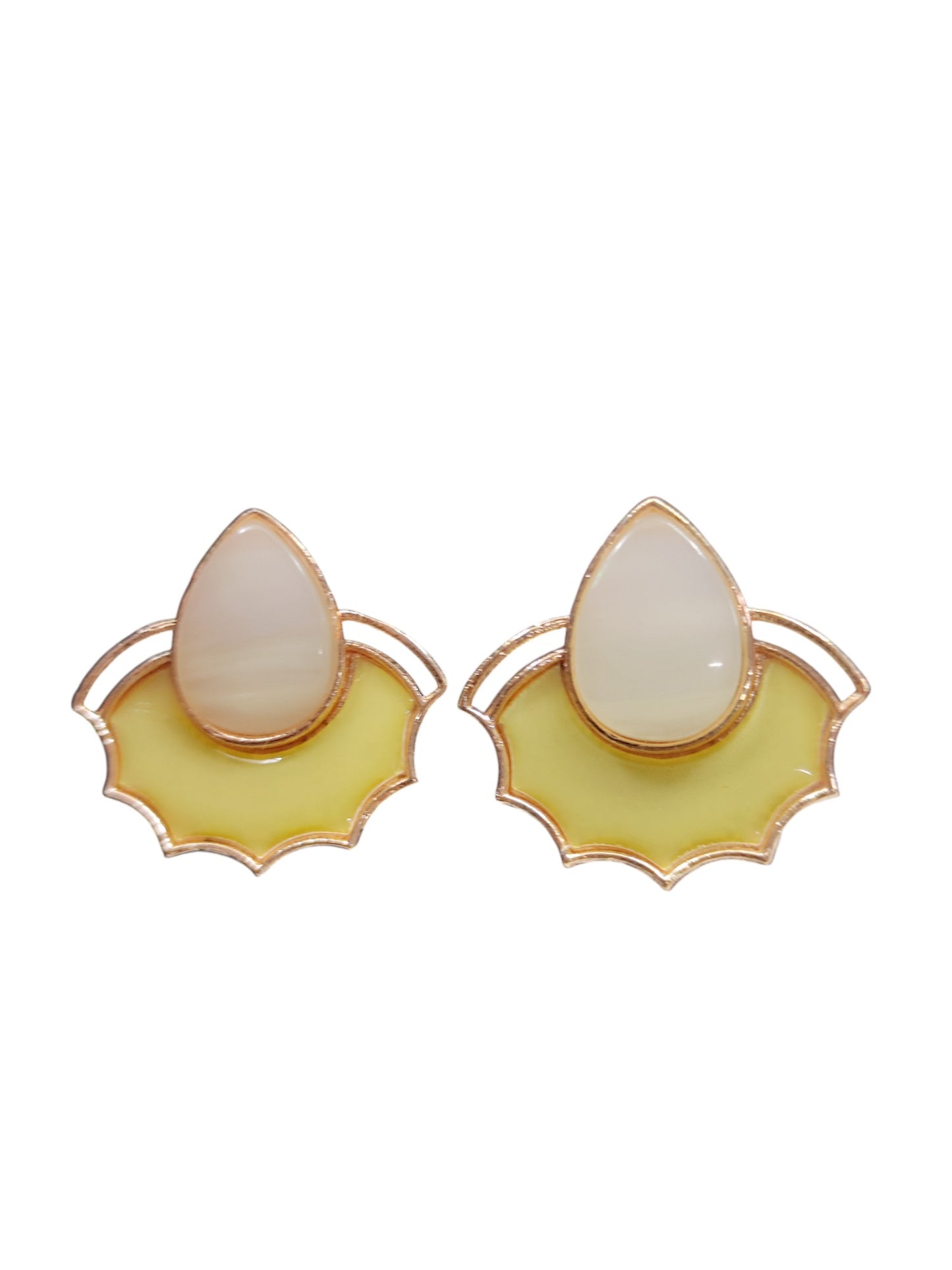 Sunbeam Petal Earrings 16