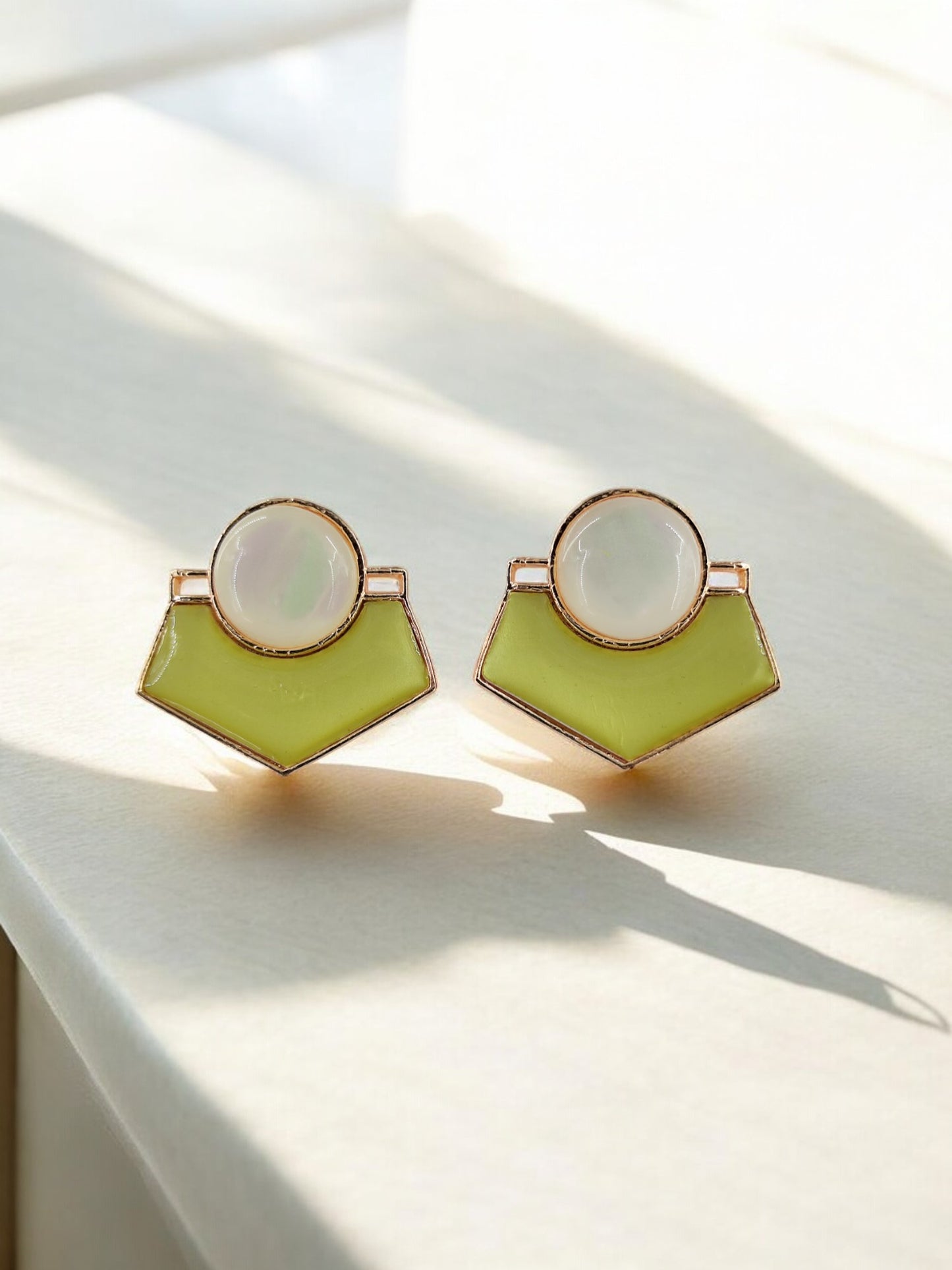 Sunbeam Chic Studs 20